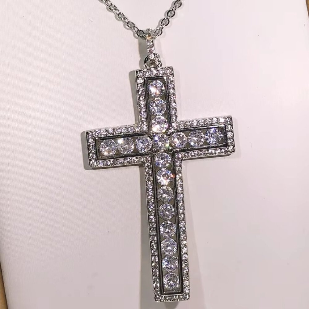 🆕 Large Halo 8.00 Ctw Diamond Cross and 18" Necklace 18k White Gold 🆕 - Picture 6 of 6